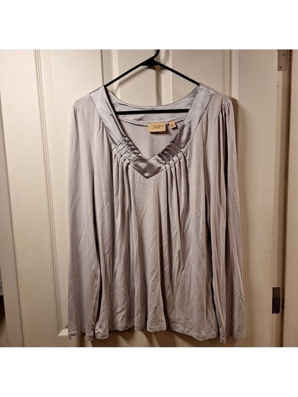 Motto Gray Long Sleeve Blouse Size Large